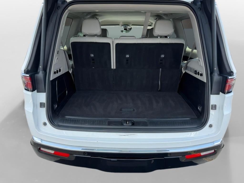 2024 Jeep Wagoneer — detail view