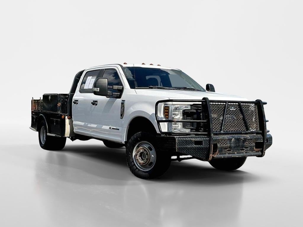 2018 Ford F-350 XL in Oxford White — front three-quarter view