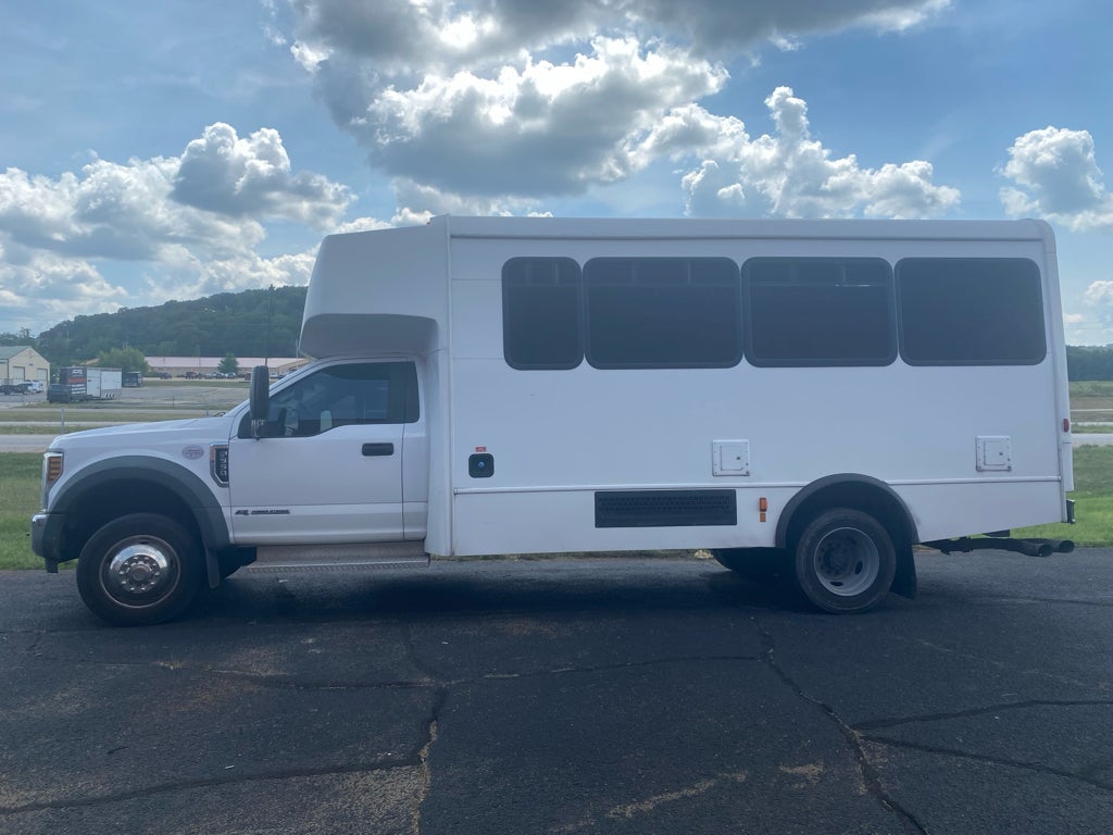 2019 Ford F-550 XL in Oxford White — front three-quarter view