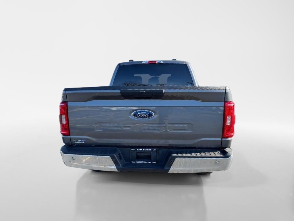 2022 Ford F-150 — interior view