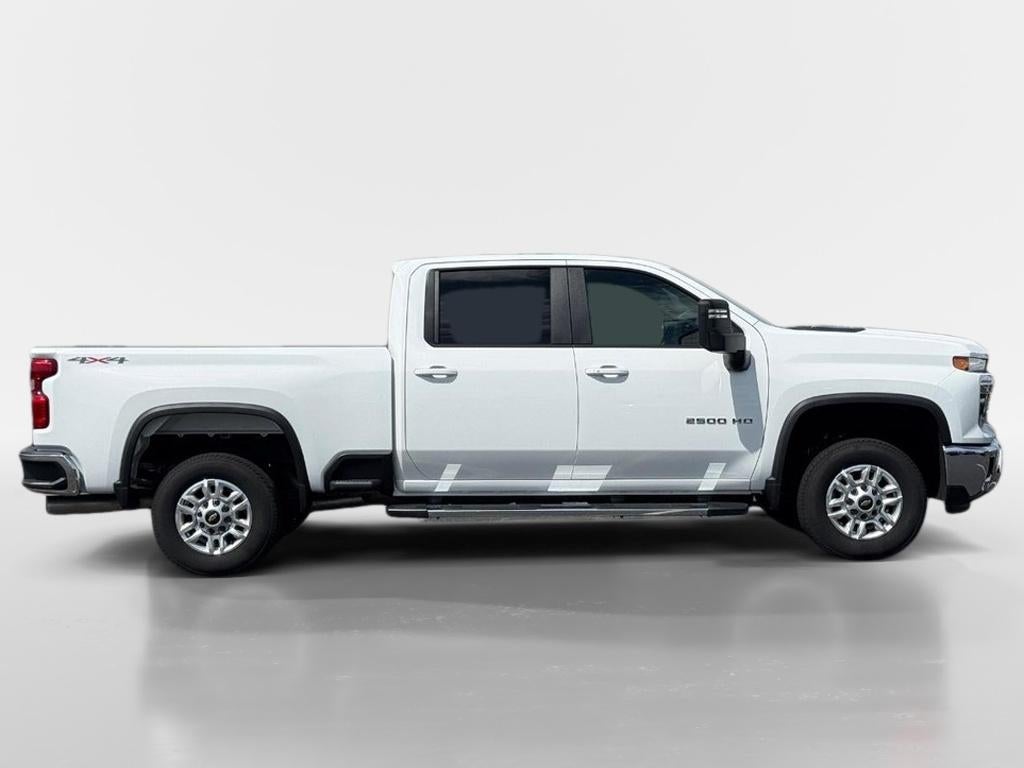 2025 Chevrolet Silverado — side profile view
