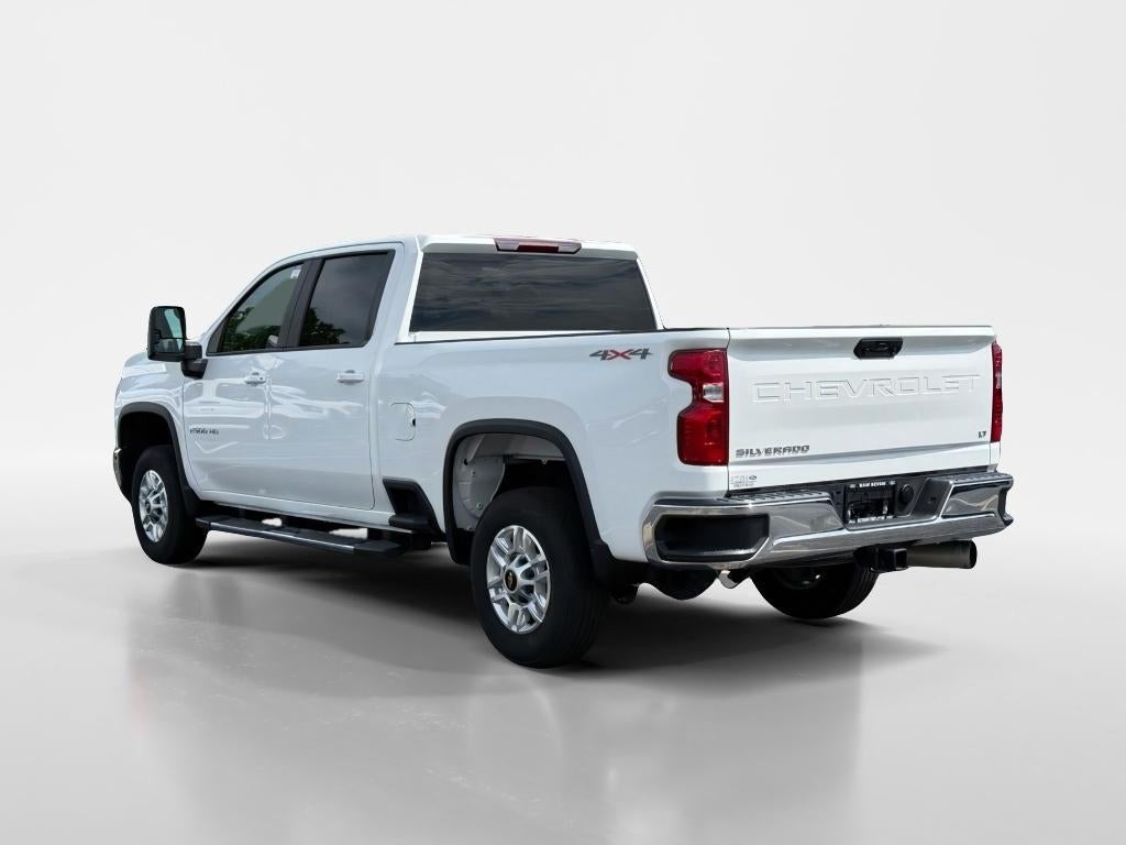 2025 Chevrolet Silverado — detail view