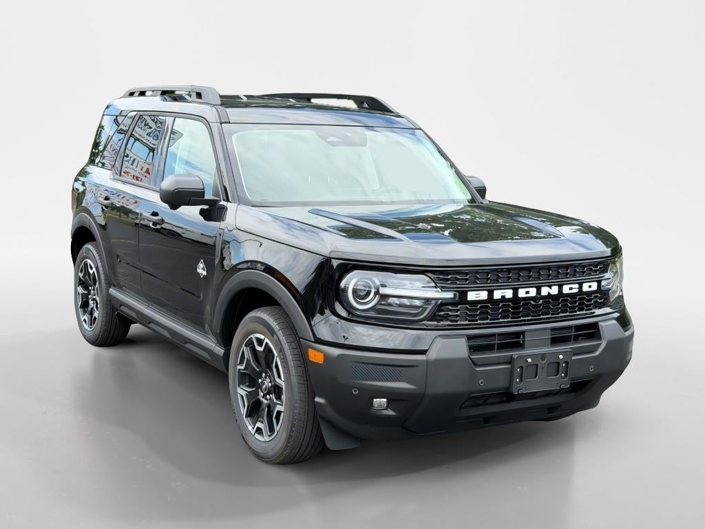 2026 Ford Bronco Sport Outer Banks in Shadow Black — front three-quarter view