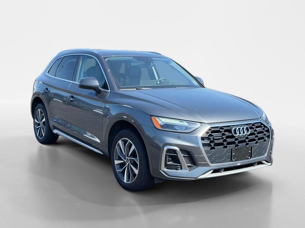 2024 Audi Q5 S line Premium Plus in Chronos Gray Metallic — front three-quarter view